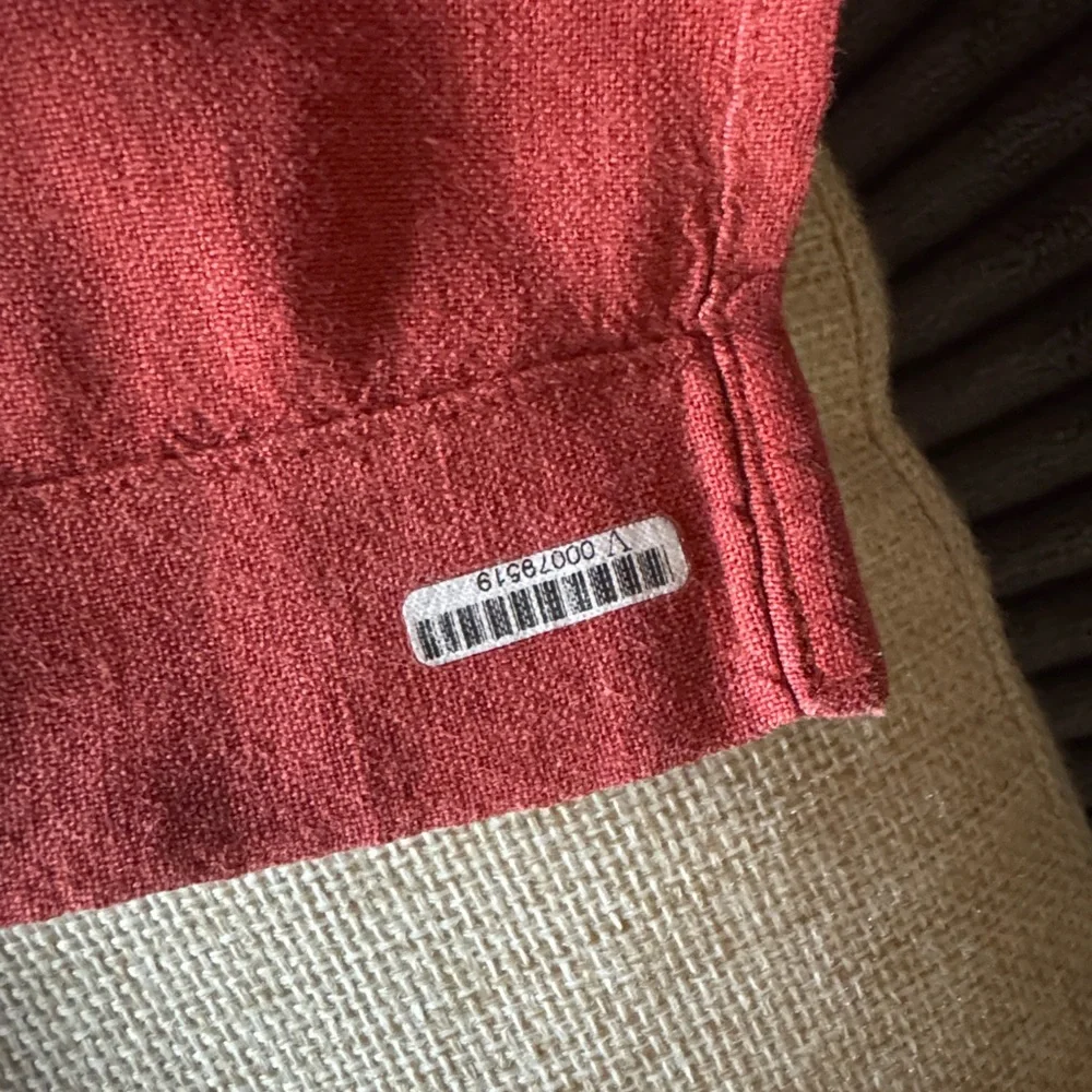 Banana Republic linen and cotton blend long sleeve shirt Size Large Burnt orange